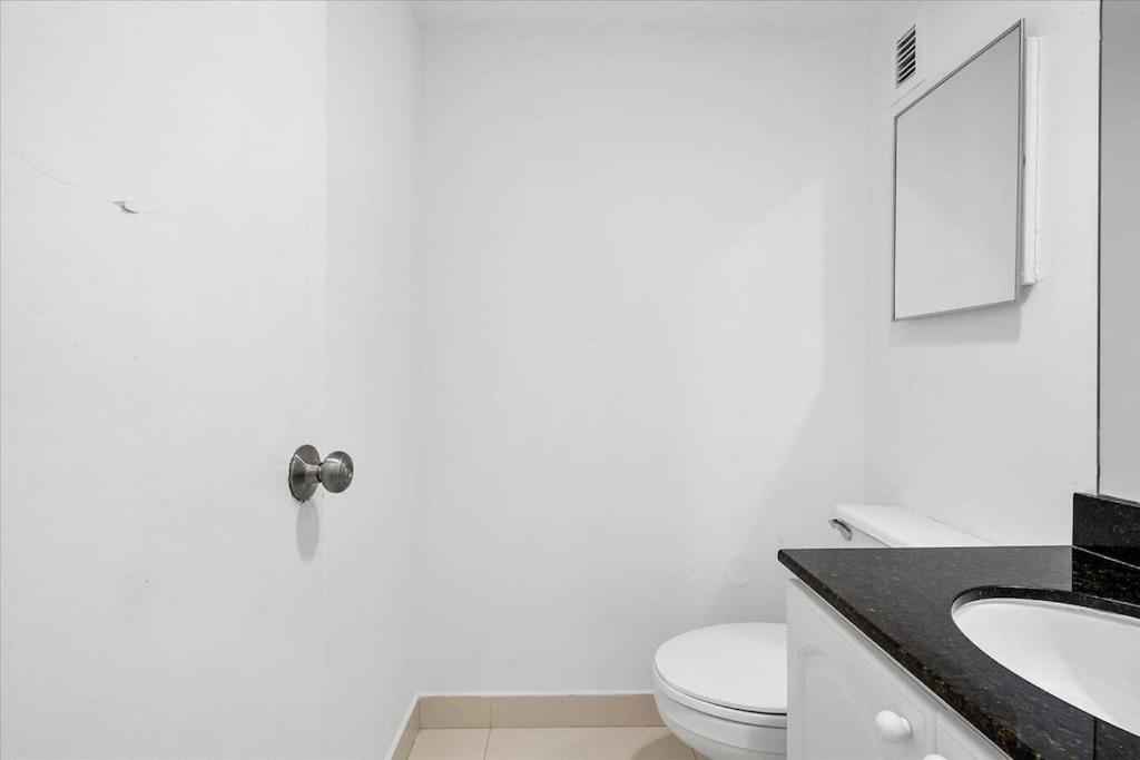 Beachfront 2 Bedroom At Tides Hollywood 8Th Floor Εξωτερικό φωτογραφία