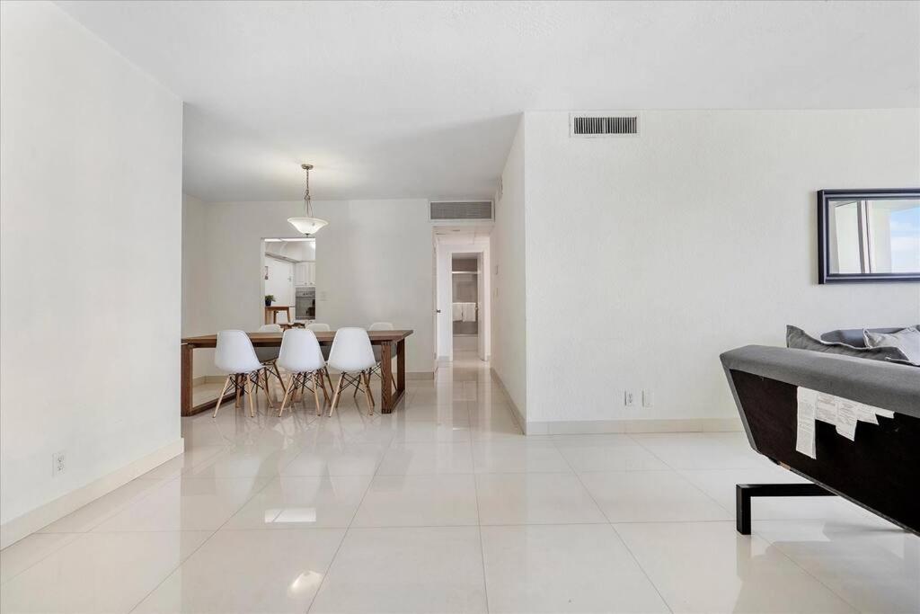 Beachfront 2 Bedroom At Tides Hollywood 8Th Floor Εξωτερικό φωτογραφία